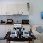Апартаменты Elegant Seaview And Private Access *
