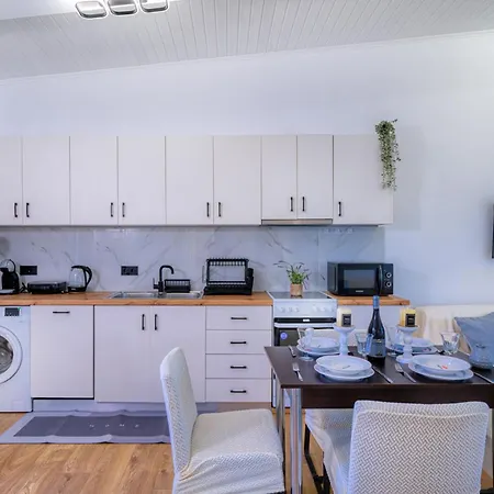 Elegant Seaview And Private Access *