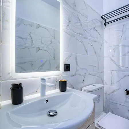公寓 Elegant Seaview And Private Access Halikounas