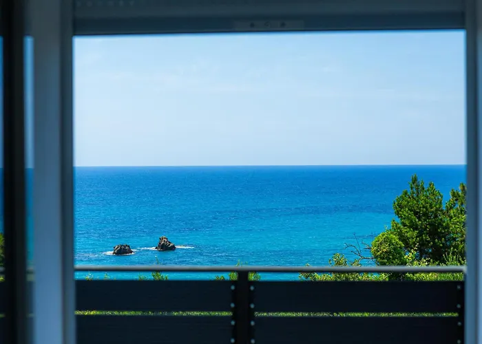 Elegant Seaview And Private Access * Halikounas
