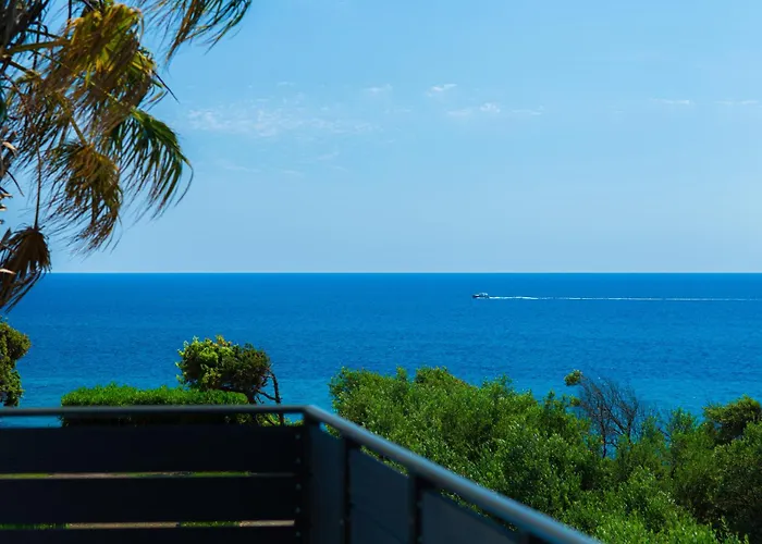 公寓 Elegant Seaview And Private Access Halikounas