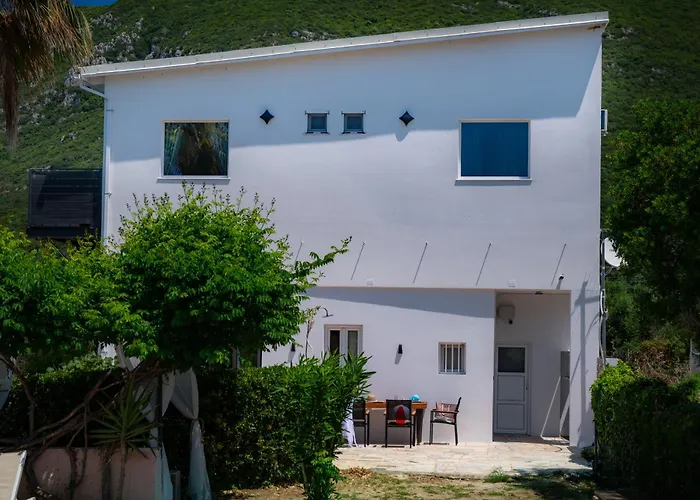 Elegant Seaview And Private Access Halikounas