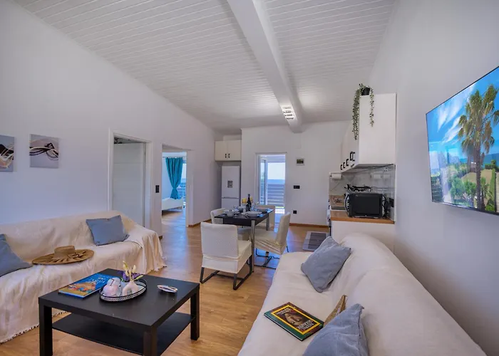 Elegant Seaview And Private Access