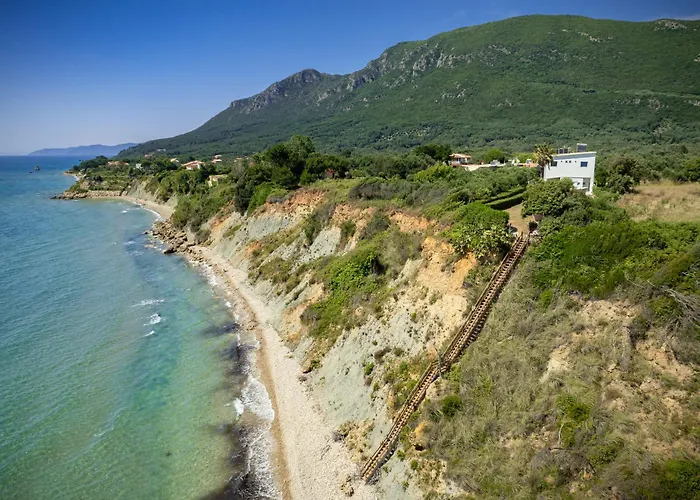 Elegant Seaview And Private Access Halikounas